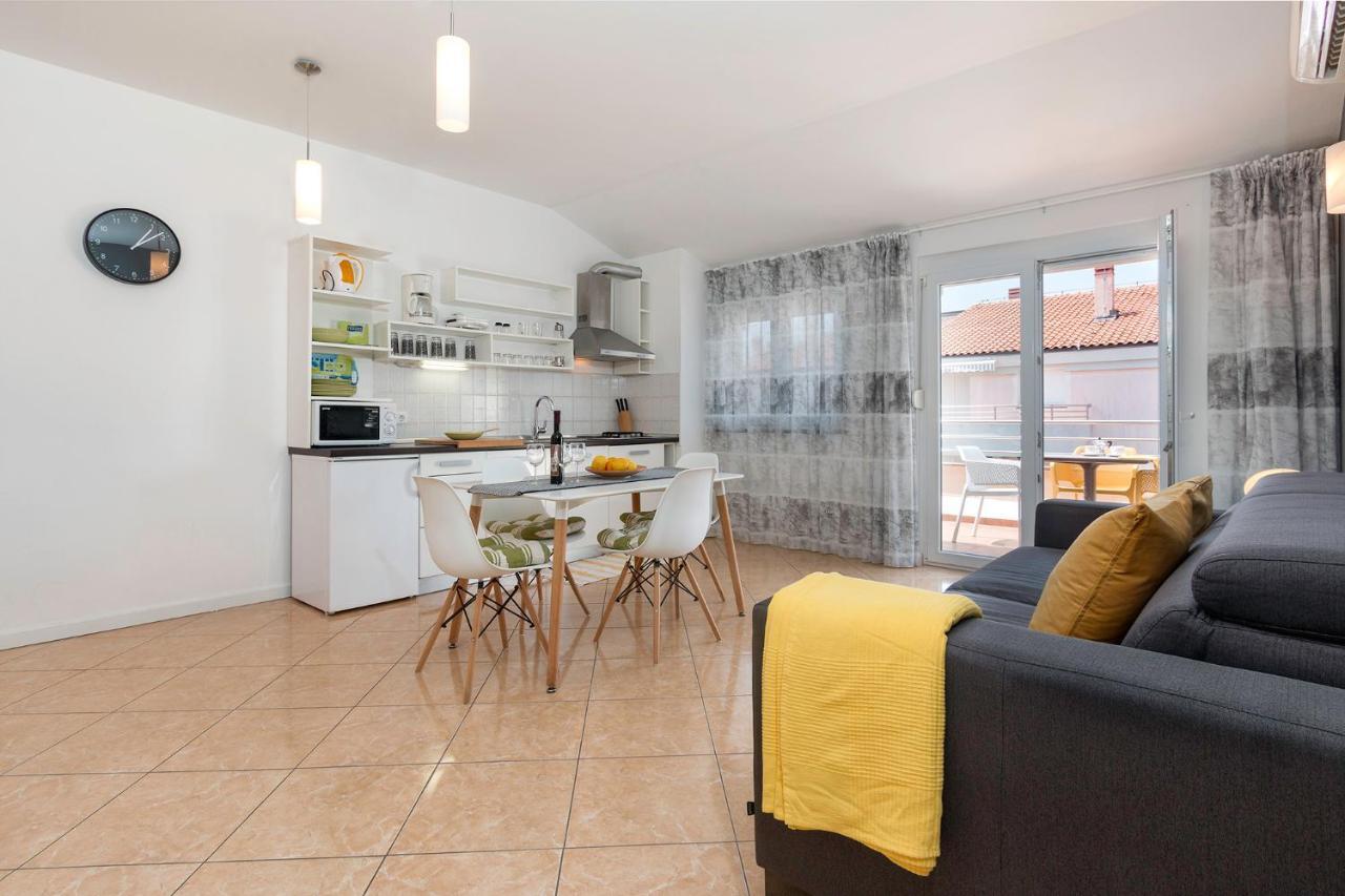 Seafront Apartment Gaby Medulin Eksteriør billede