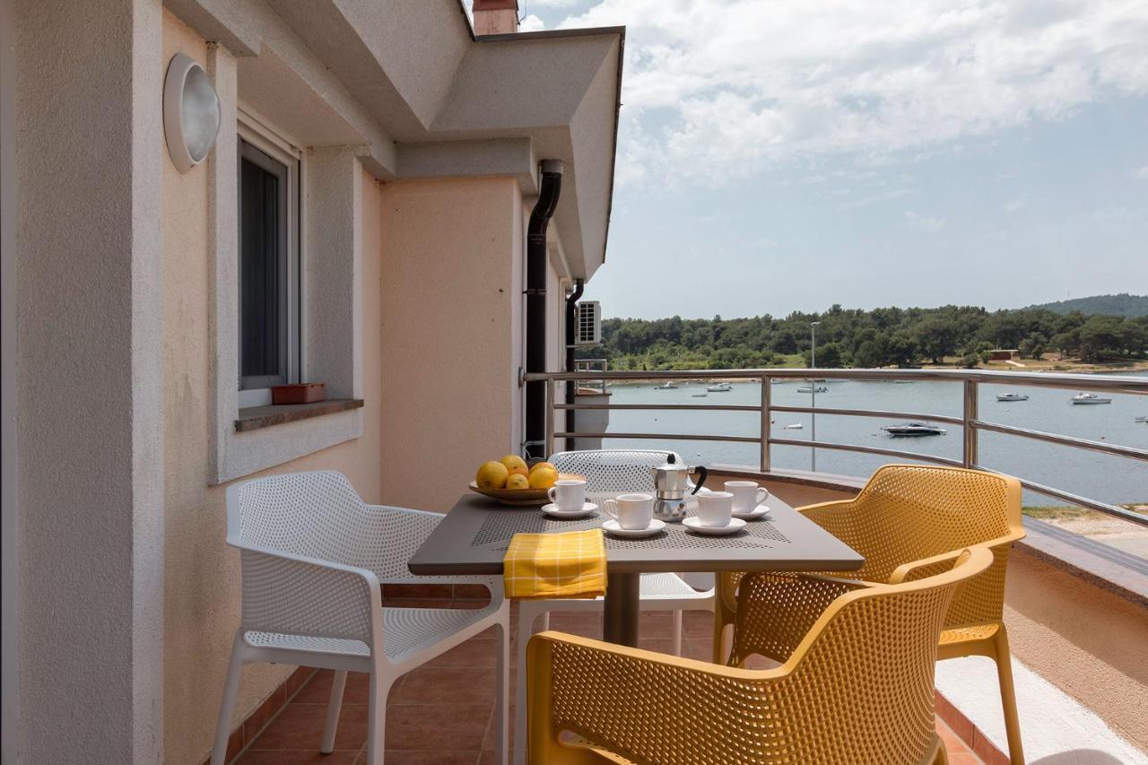 Seafront Apartment Gaby Medulin Eksteriør billede